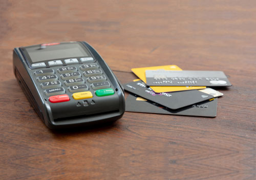 Record household spending spree img